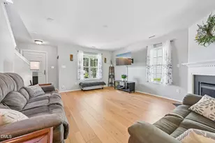 1024 Lockberry Ct, Clayton, NC 27520 - Photo 3