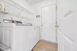1024 Lockberry Ct, Clayton, NC 27520 - Photo 11
