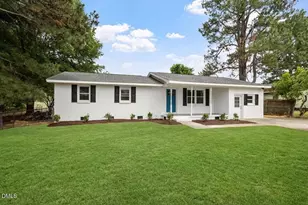 601 West St, Selma, NC 27576 - Photo 1