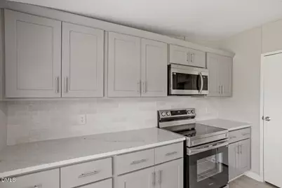 105 Stone Glen Place, Pikeville, NC 27863 - Photo 5