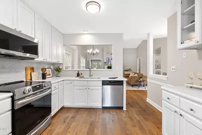 112 Marshfield Place, Cary, NC 27513 - Photo 9