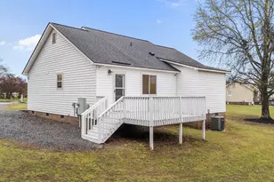 717 Slippery Bank Ct, Benson, NC 27504 - Photo 21