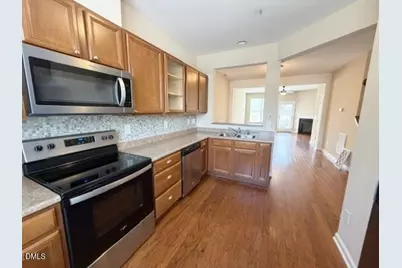 100 Stratford Lakes Drive, Durham, NC 27713 - Photo 5
