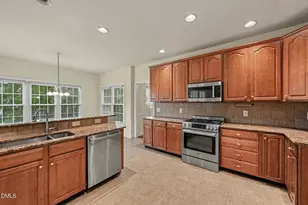 10209 Swanhaven Ct, Raleigh, NC 27617 - Photo 11