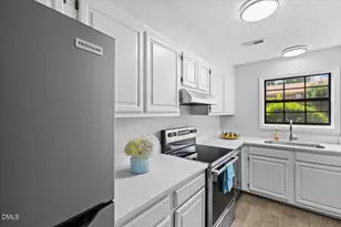 105 Fidelity St, Carrboro, NC 27510 - Photo 7