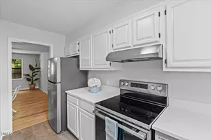 105 Fidelity St, Carrboro, NC 27510 - Photo 3