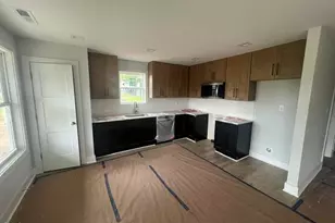 252 E Front St, Clayton, NC 27520 - Photo 5
