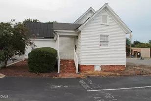 208 Bridge St, Smithfield, NC 27577 - Photo 1