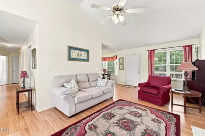 607 Garrison Avenue, Clayton, NC 27520 - Photo 5