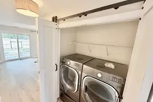 142 Callan Park Ln, Cary, NC 27511 - Photo 7