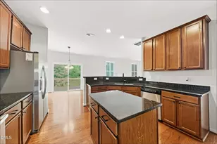 117 Rosebud Ln, Durham, NC 27704 - Photo 5