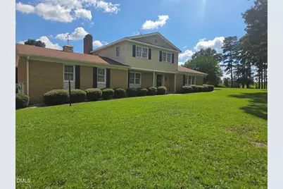701 Sunset Avenue, Clinton, NC 28328 - Photo 1
