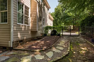 4305 Taylor Hall Pl, Chapel Hill, NC 27517 - Photo 57