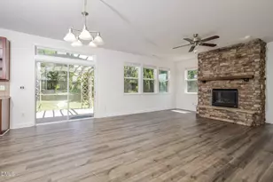 121 Averasboro Dr, Clayton, NC 27520 - Photo 9