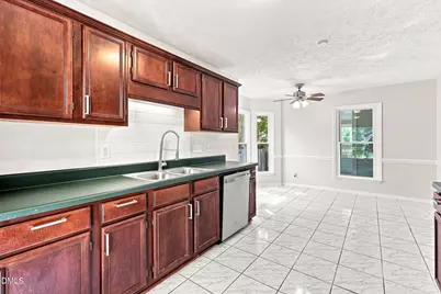 301 Larchmont Road, Fayetteville, NC 28311 - Photo 19