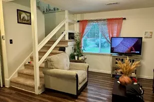 133 Rainbow Ct, Cary, NC 27511 - Photo 7
