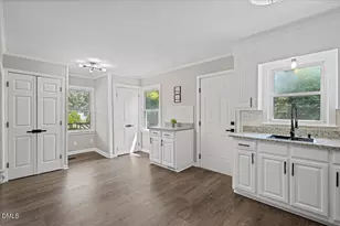 204 E Branch St, Benson, NC 27504 - Photo 7