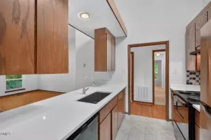 4123 Wallingford Pl, Durham, NC 27707 - Photo 11
