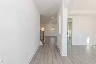 613 Melrose Court, Sanford, NC 27330 - Photo 5