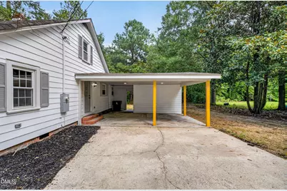 107 E Underwood Avenue, Smithfield, NC 27577 - Photo 27