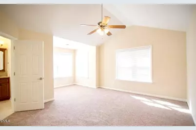5525 Keowee Way, Raleigh, NC 27616 - Photo 11
