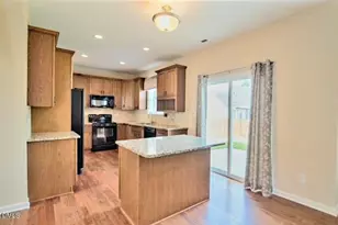 5525 Keowee Way, Raleigh, NC 27616 - Photo 5