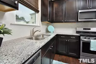 1108 Finch Ct, Apex, NC 27502 - Photo 9