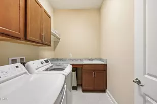 559 Middleton Pl, Chapel Hill, NC 27516 - Photo 37