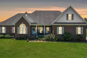 115 Hunters Walk Ln, Clinton, NC 28328 - Photo 1