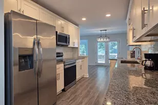 5703 Willowbrook Dr, Raleigh, NC 27609 - Photo 7