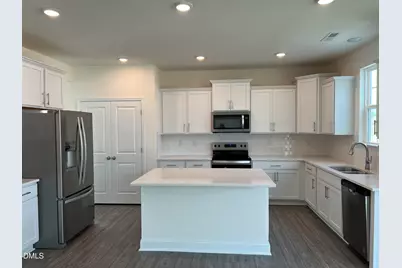 917 Channel Drop Loop, Zebulon, NC 27597 - Photo 3