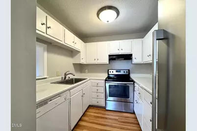 500 Umstead Drive #304 A, Chapel Hill, NC 27516 - Photo 5