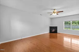 4122 Lady Slipper Ln, Durham, NC 27704 - Photo 9