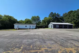 207 Roxboro Rd, Oxford, NC 27565 - Photo 1
