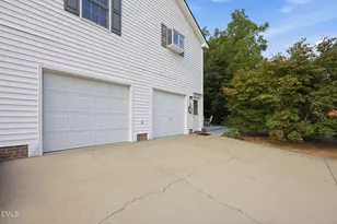 105 McLeod Dr, Sanford, NC 27330 - Photo 9