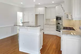1605 Green Oaks Pkwy, Holly Springs, NC 27540 - Photo 9