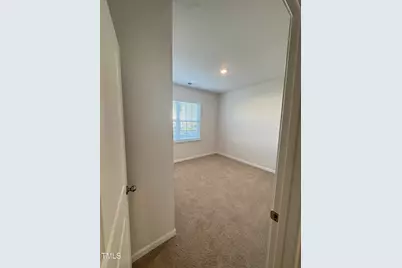 425 Ashley Run, Sanford, NC 27330 - Photo 5