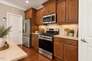 243 Chatsworth Ln, Clayton, NC 27527 - Photo 7