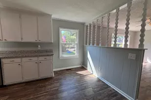 20 W Edgerton St, Smithfield, NC 27577 - Photo 5