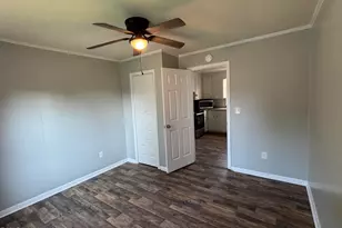 20 W Edgerton St, Smithfield, NC 27577 - Photo 15