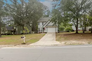 804 Hilton Dr, Fayetteville, NC 28311 - Photo 3