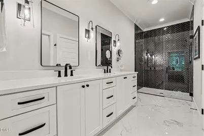 2121 Oberlin Village Drive #105, Raleigh, NC 27605 - Photo 37