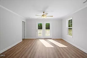 314 E Howard St, Roseboro, NC 28382 - Photo 15