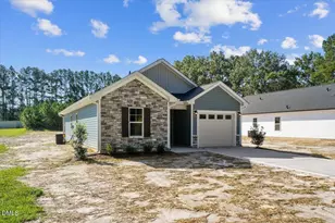 314 E Howard St, Roseboro, NC 28382 - Photo 3