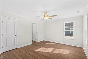 312 E Howard St, Roseboro, NC 28382 - Photo 17