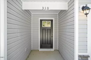 310 E Howard St, Roseboro, NC 28382 - Photo 5
