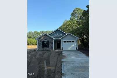 310 E Howard Street, Roseboro, NC 28382 - Photo 1