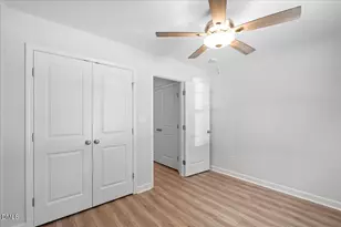 310 E Howard St, Roseboro, NC 28382 - Photo 25