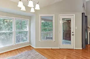 117 Abingdon Ct, Cary, NC 27513 - Photo 9