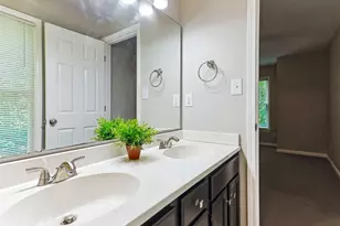 117 Abingdon Ct, Cary, NC 27513 - Photo 17